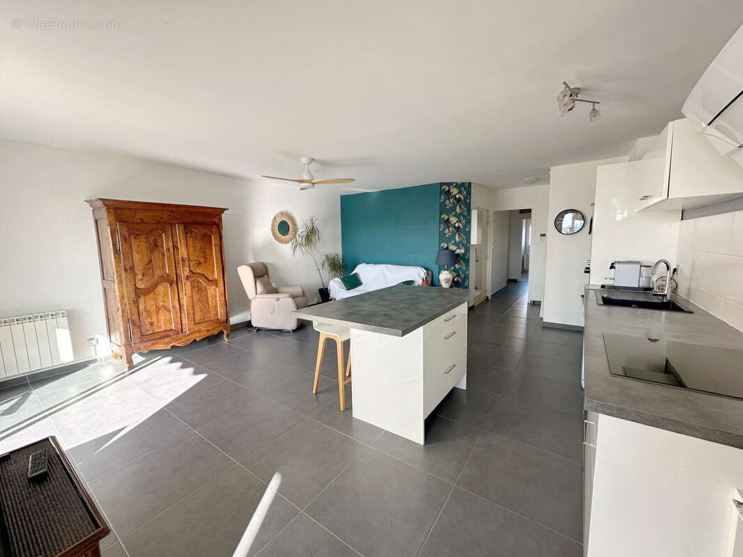 Appartement à CANDILLARGUES