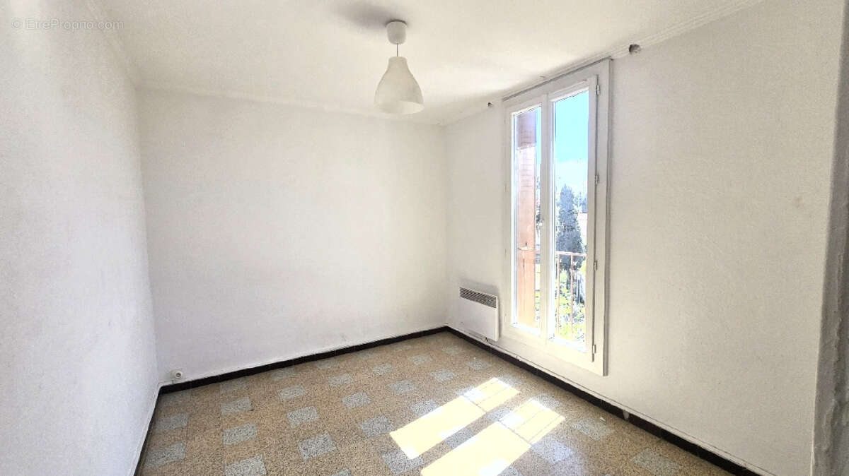 Appartement à MARSEILLE-9E