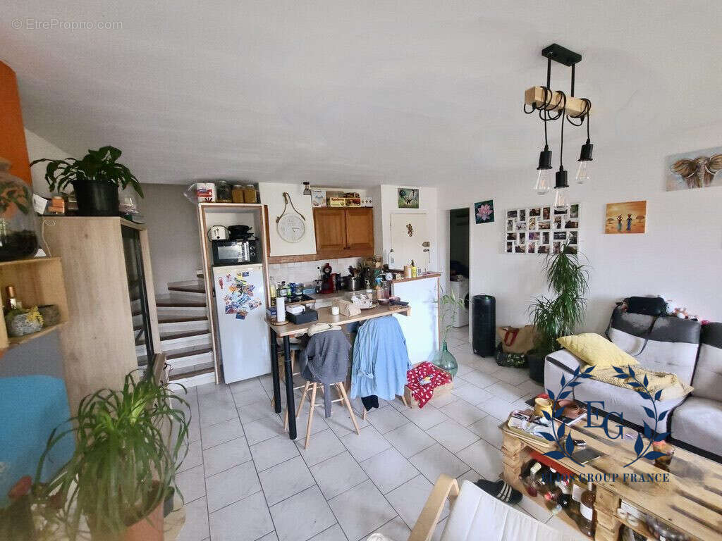 Appartement à CAMPS-LA-SOURCE