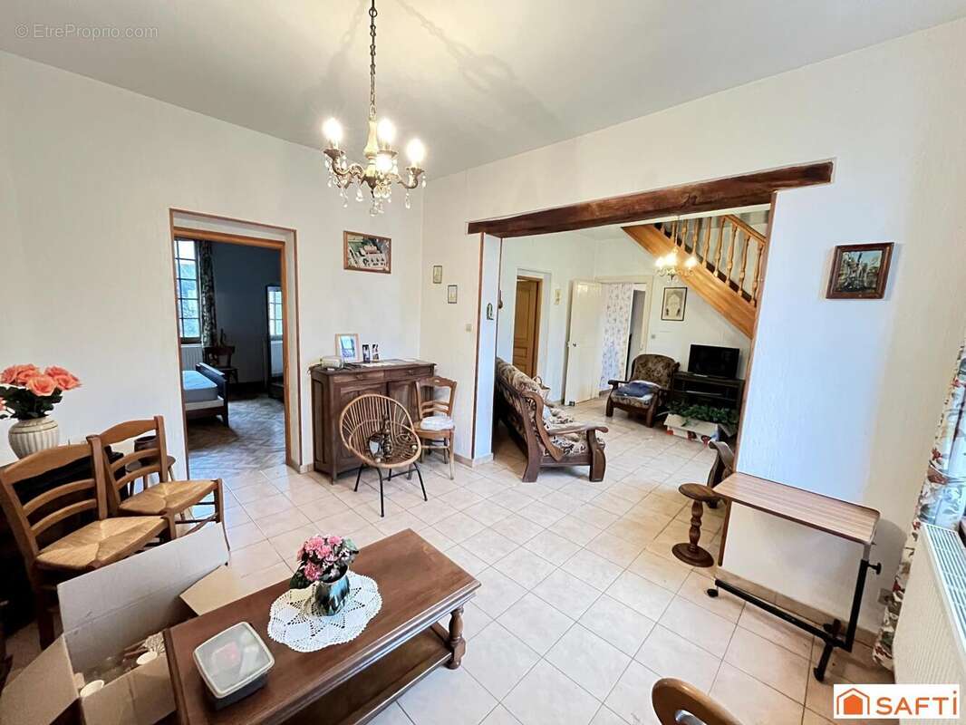 Photo 3 - Maison à LA FERTE-CHEVRESIS