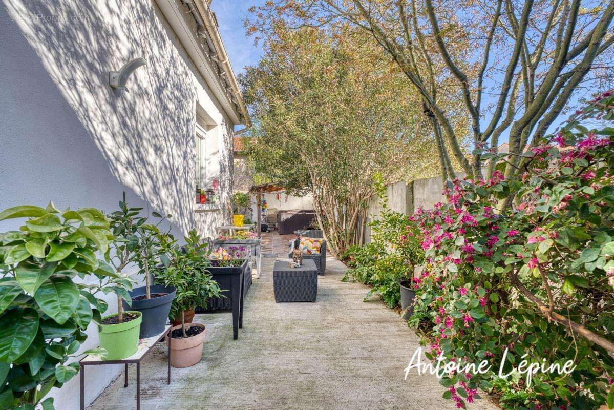 Maison à VENISSIEUX