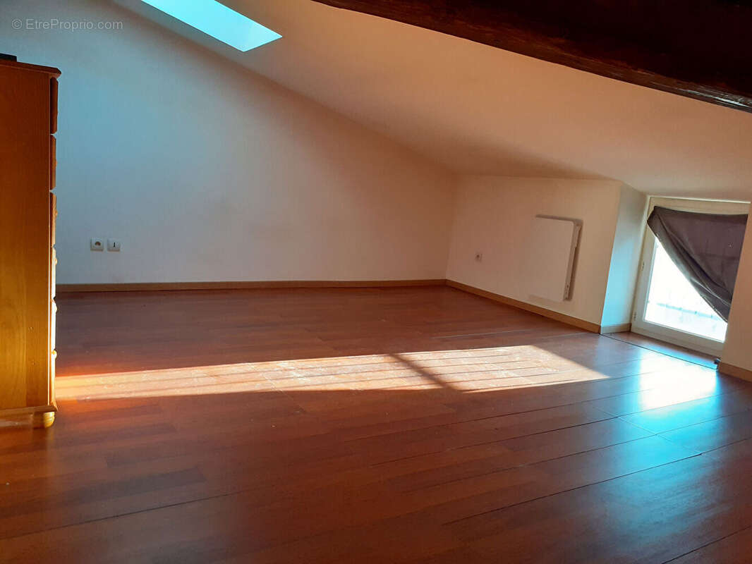 Appartement à JUJURIEUX