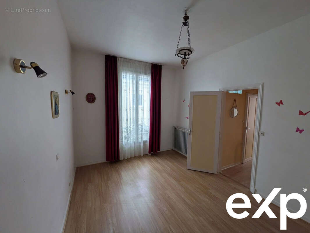 Maison à LIVRY-GARGAN