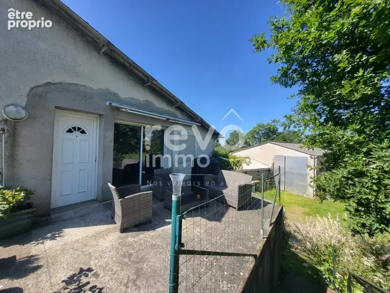 Corps de ferme - dependances - 234 m² - photo 14