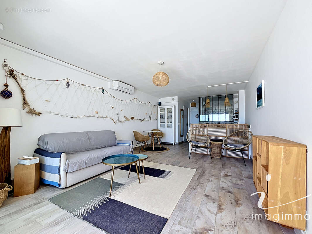 Appartement à MAUGUIO