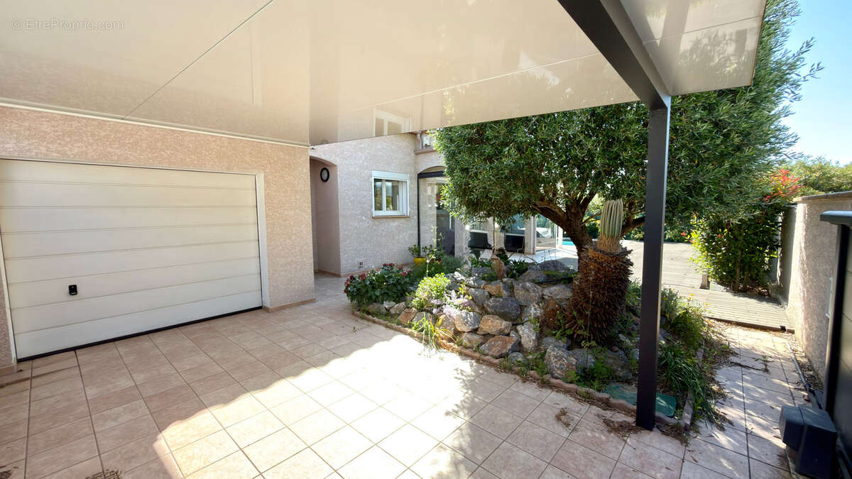 Maison à SAINT-CYPRIEN