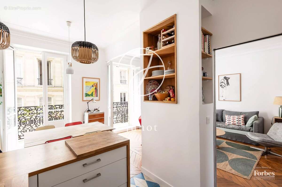 Appartement à PARIS-18E
