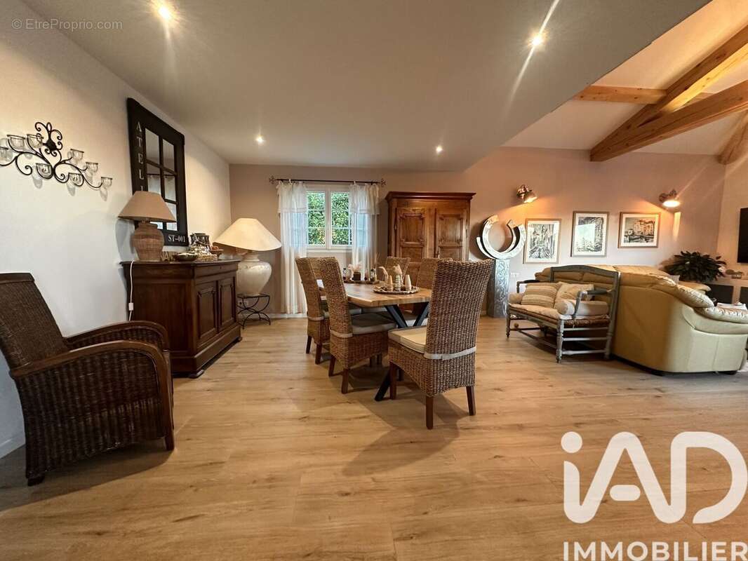 Photo 8 - Maison à LA GARDE-FREINET