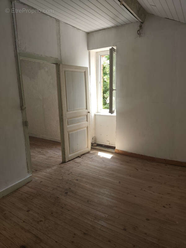 Maison à MESSEIX