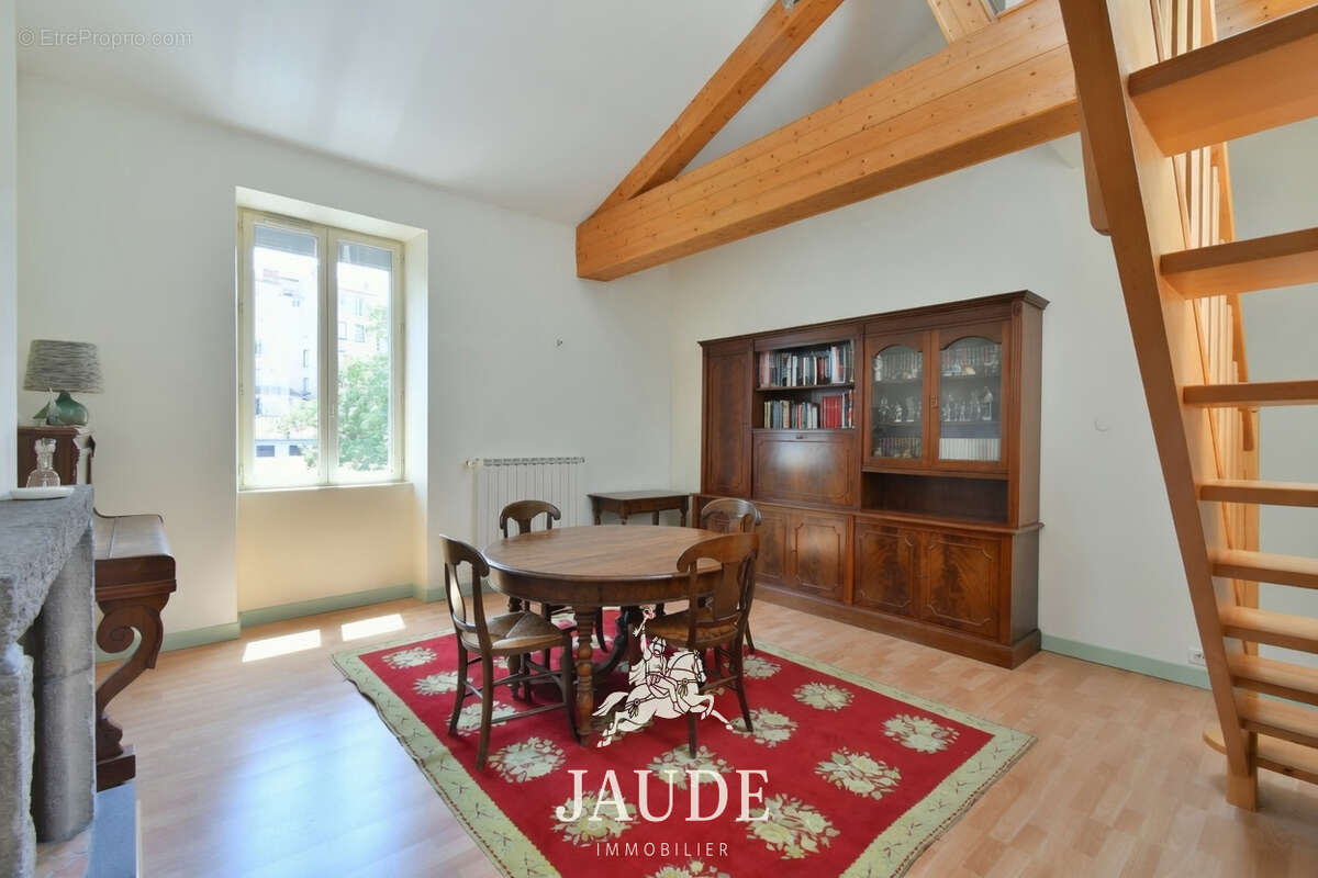 Duplex T4 de 68,87 m2 (88m2 au sol)   26 rue Jean Richepin, Clermont-Ferrand - photo 4