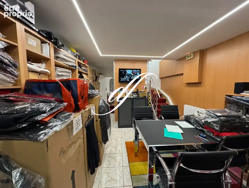Commerce 132 m² à vendre à Paris-18e (75018) - photo 2
