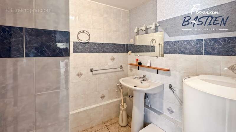 Maison à PETITE-FORET