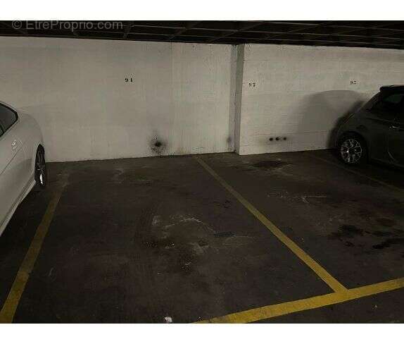 Parking 11 m² à Paris-13e  - photo 2