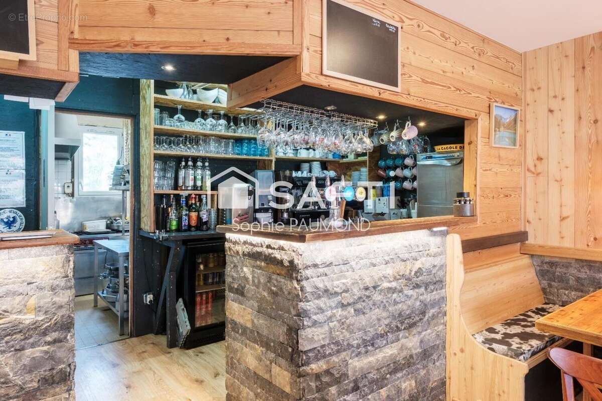 Commerce 62 m² à La Salle-Les-Alpes  - photo 5