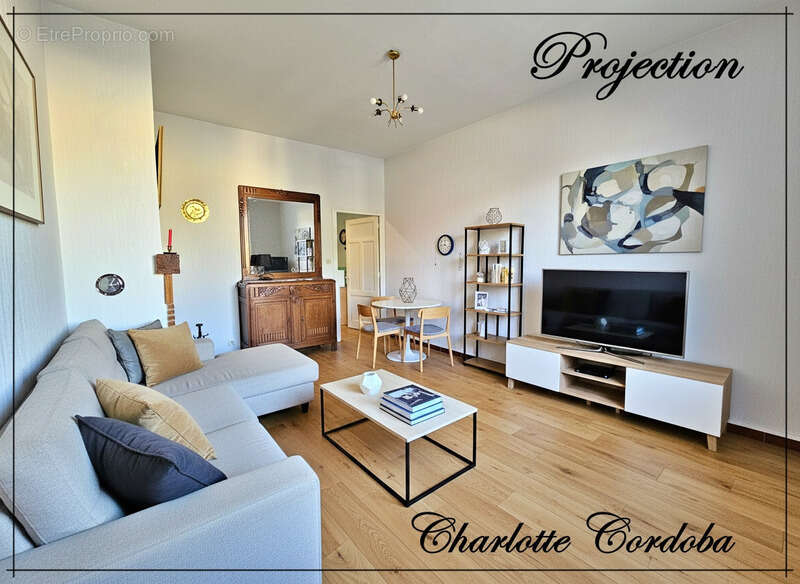 Maison à FEUGAROLLES