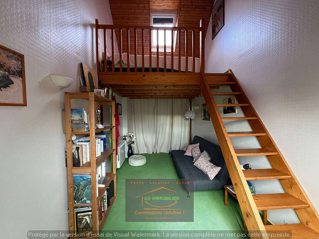 Maison à MONTGERMONT