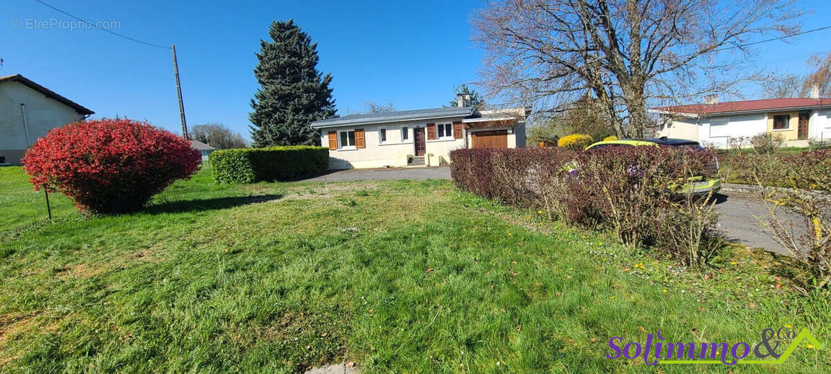 Maison à SAINT-ONDRAS