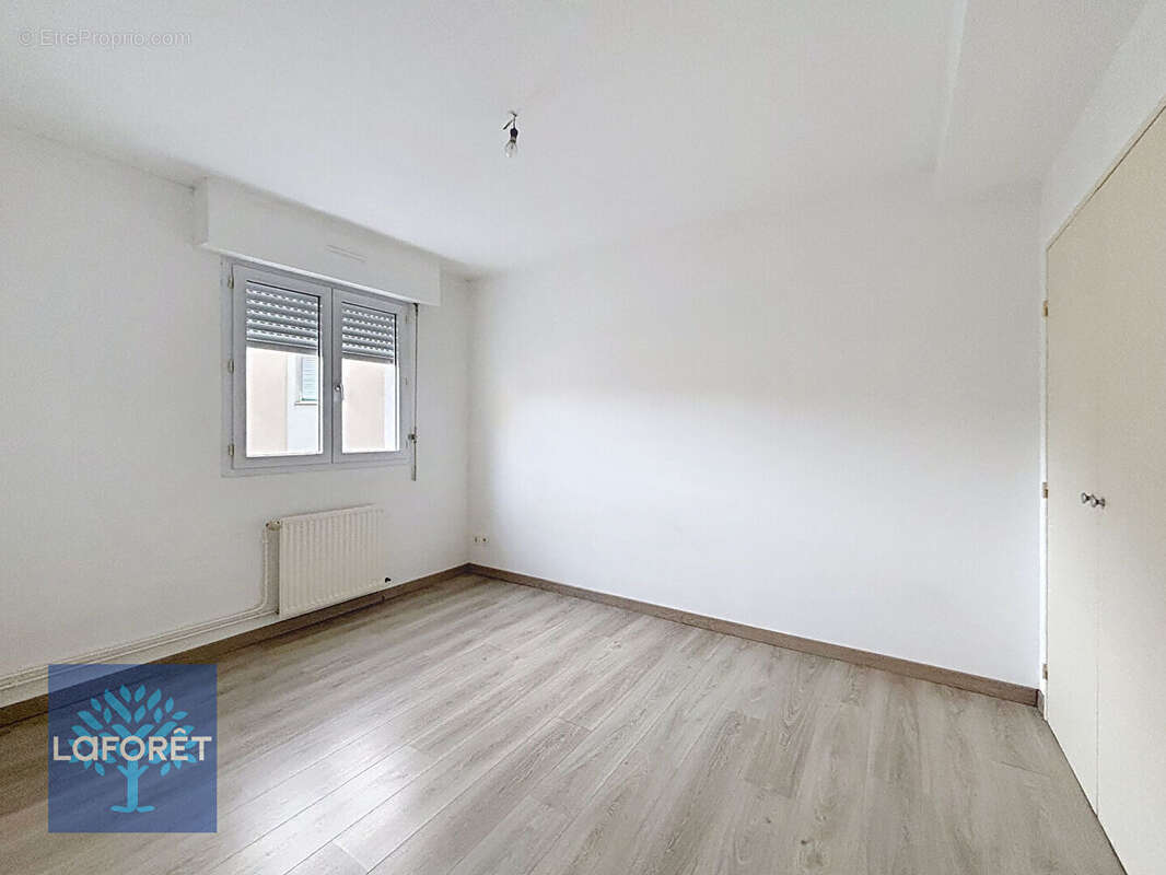 Appartement à FOUGERES