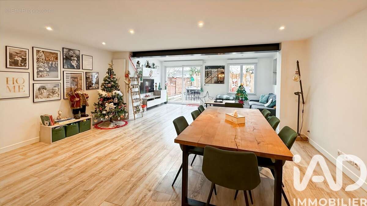 Photo 2 - Maison à LIEUSAINT