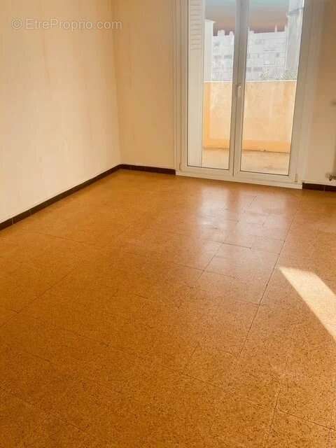 Appartement à SALON-DE-PROVENCE