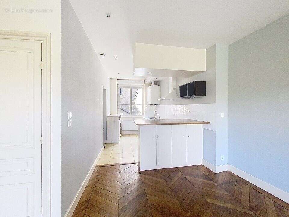 Appartement à LYON-9E
