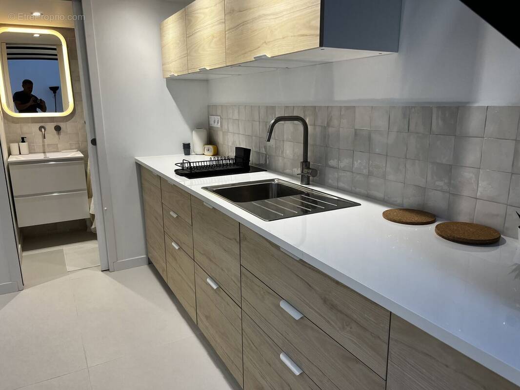 Photo 1 - Appartement à MARSEILLE-6E