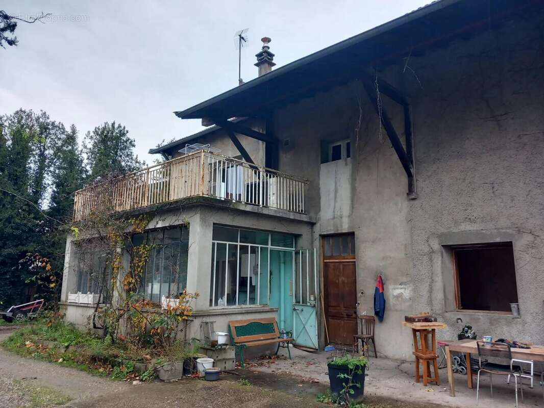 Maison à VAULX-EN-VELIN