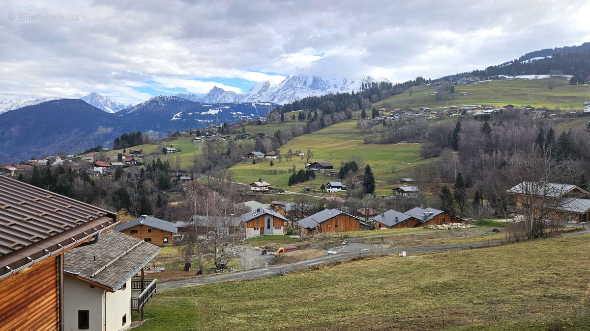 Appartement à COMBLOUX