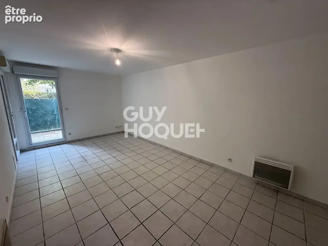 Appartement F2, 43 m² en rdc avec terrasse et parking, quartier Saint Martin - photo 3