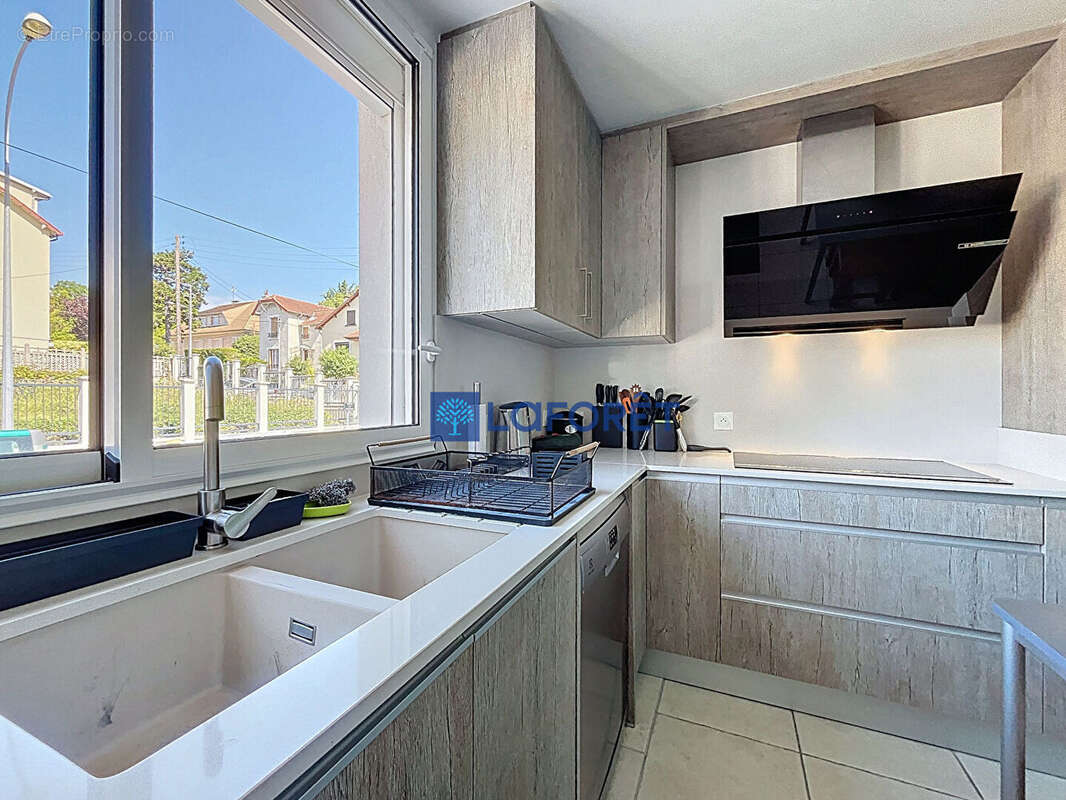 Maison à SAVIGNY-SUR-ORGE