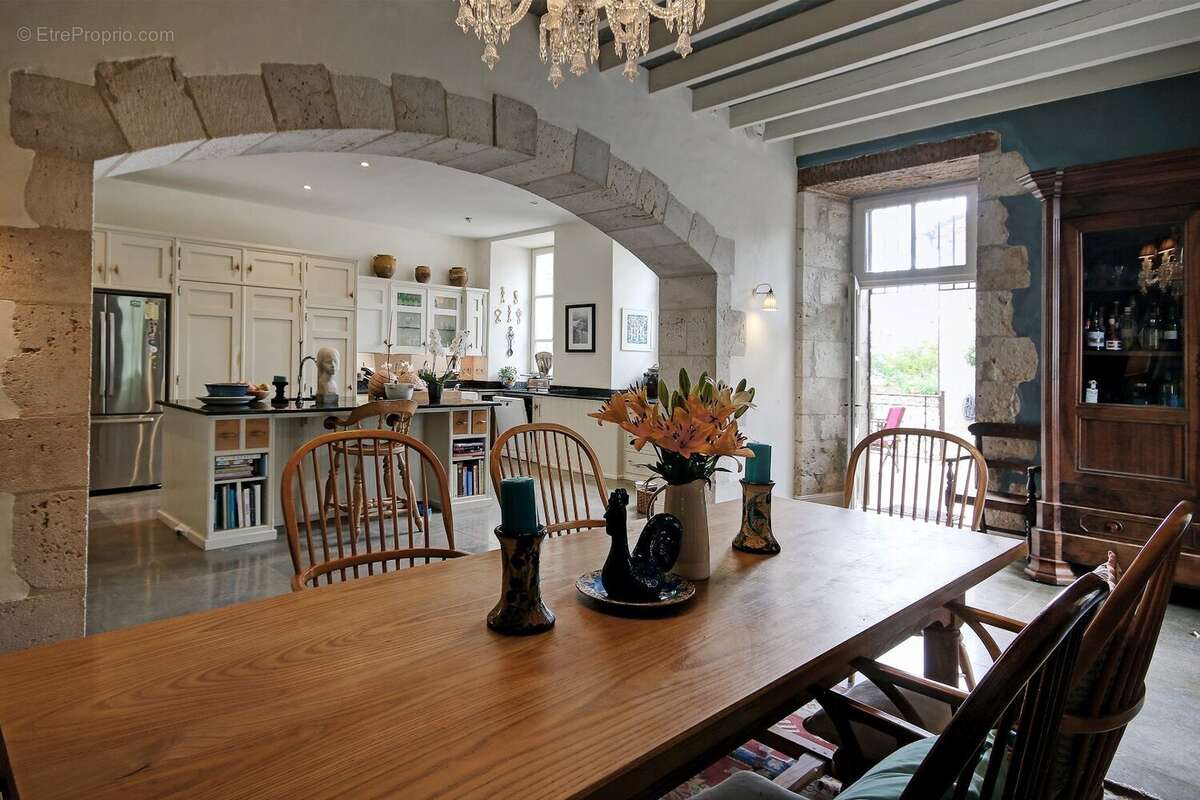 Maison à MAUVEZIN