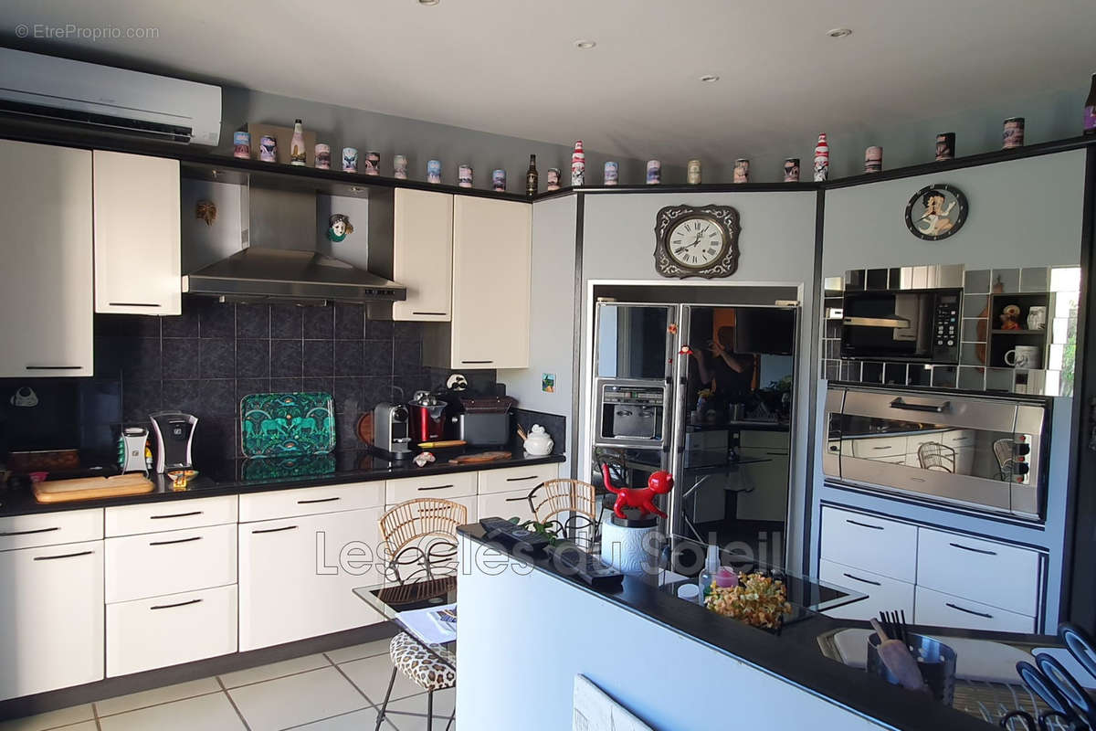 Maison à SOLLIES-TOUCAS