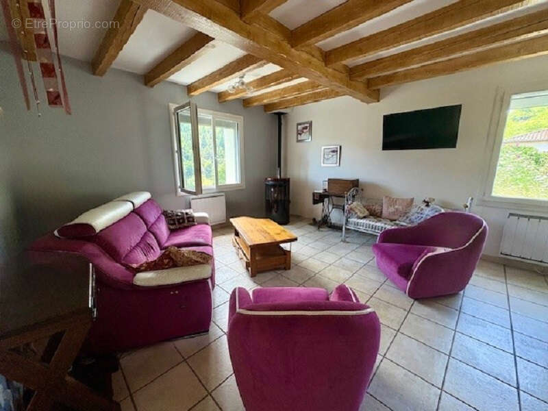 Maison à SAINT-MARTIN-DE-VALAMAS