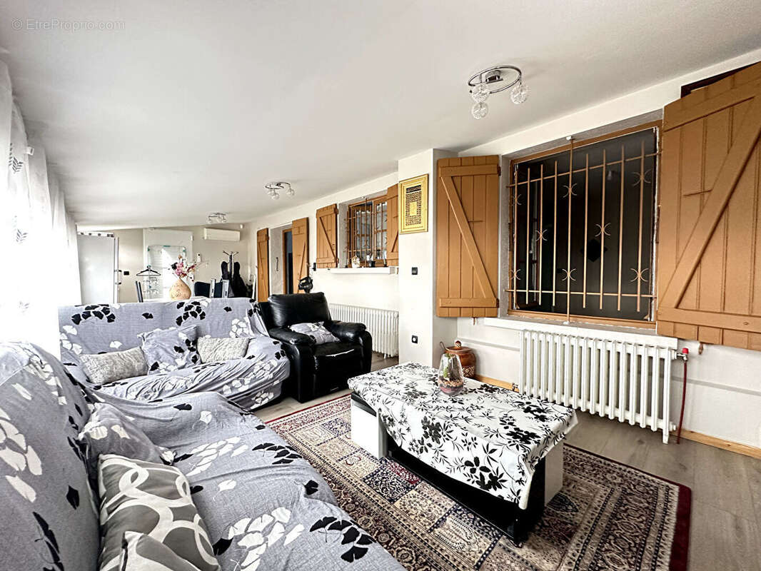 Maison à VENISSIEUX