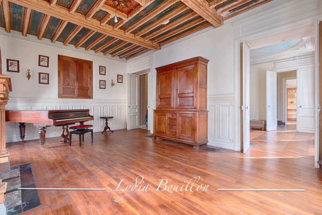 Maison à MELUN