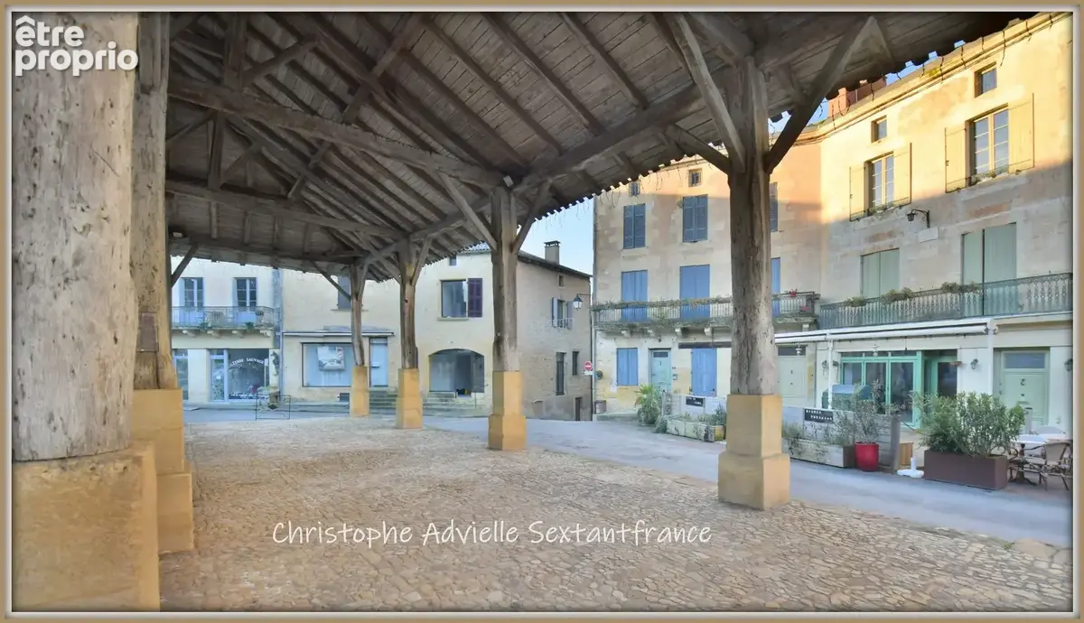 Au coeur de Belves, immeuble avec commerce au RDC, appartement à l'étage, cave et grenier - photo 3