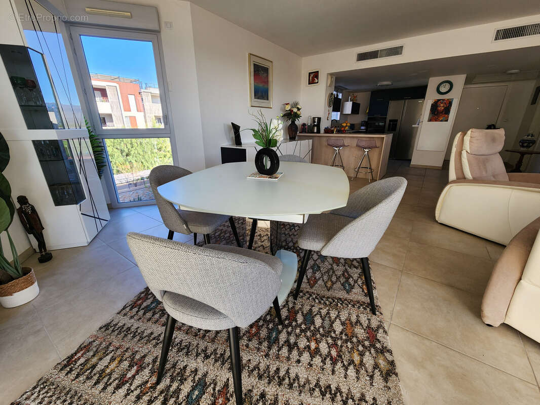 Appartement à FREJUS