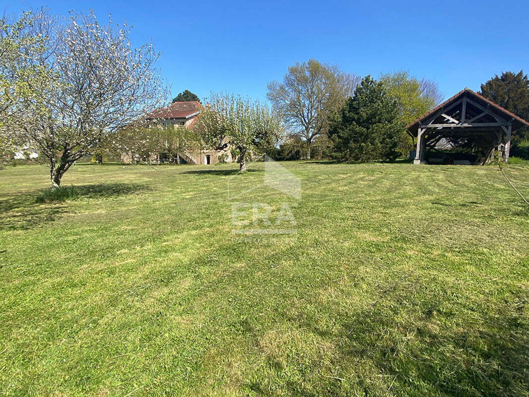 Maison à FRETIGNEY-ET-VELLOREILLE