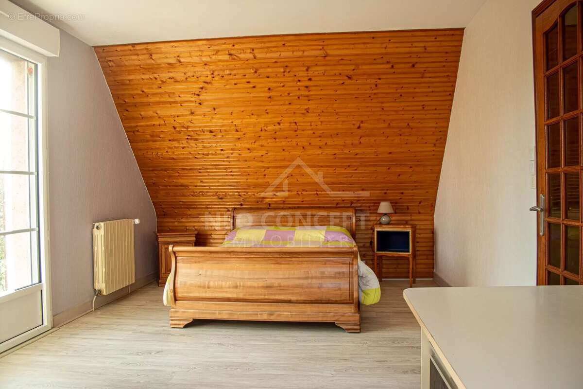 Maison à SAINT-BRANCHS