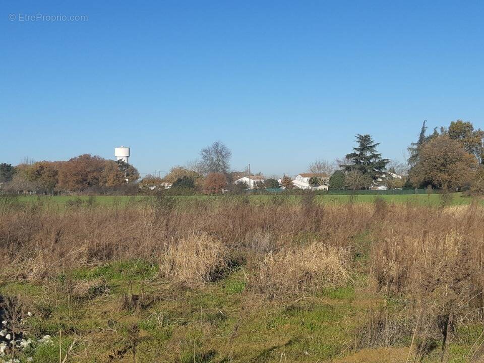 Terrain à GAGNAC-SUR-GARONNE