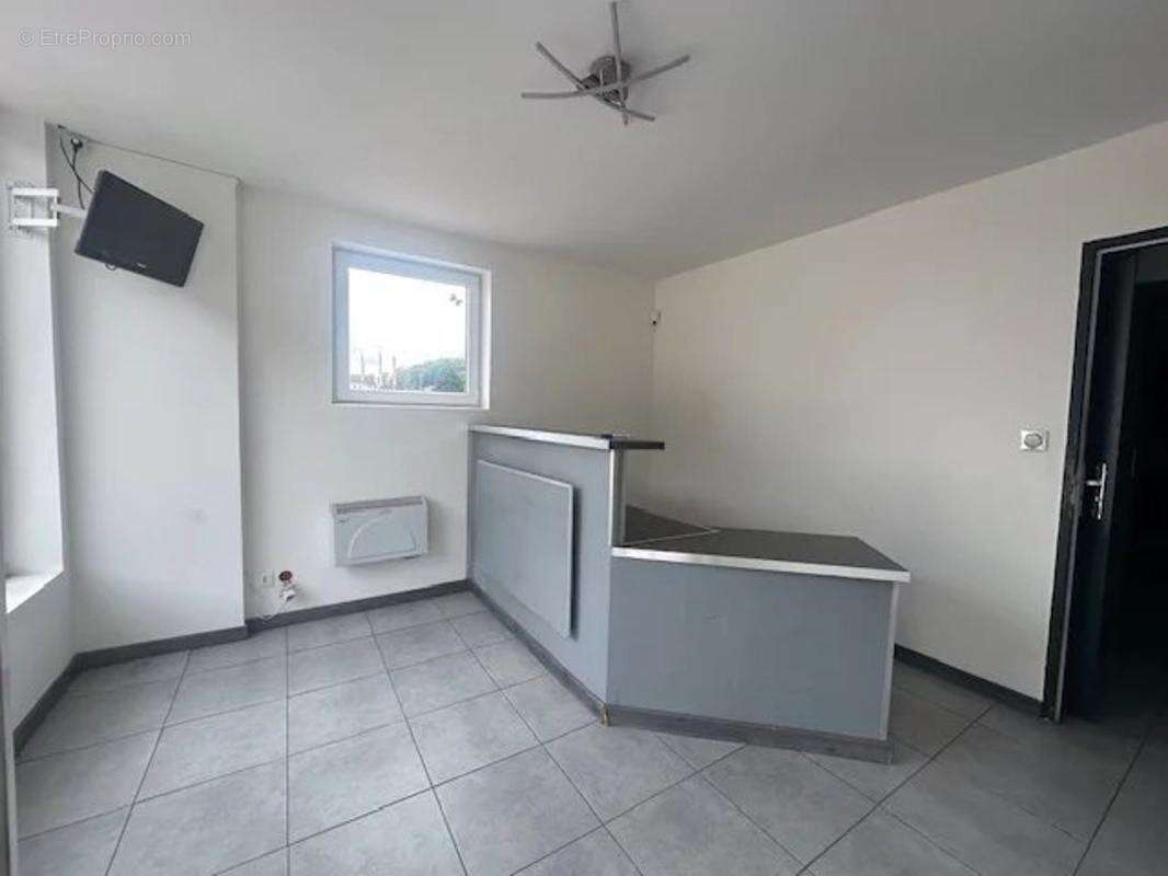 Commerce à CHAVELOT