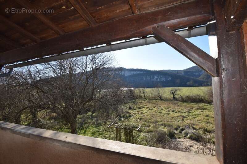 Maison à TOUR-DE-FAURE