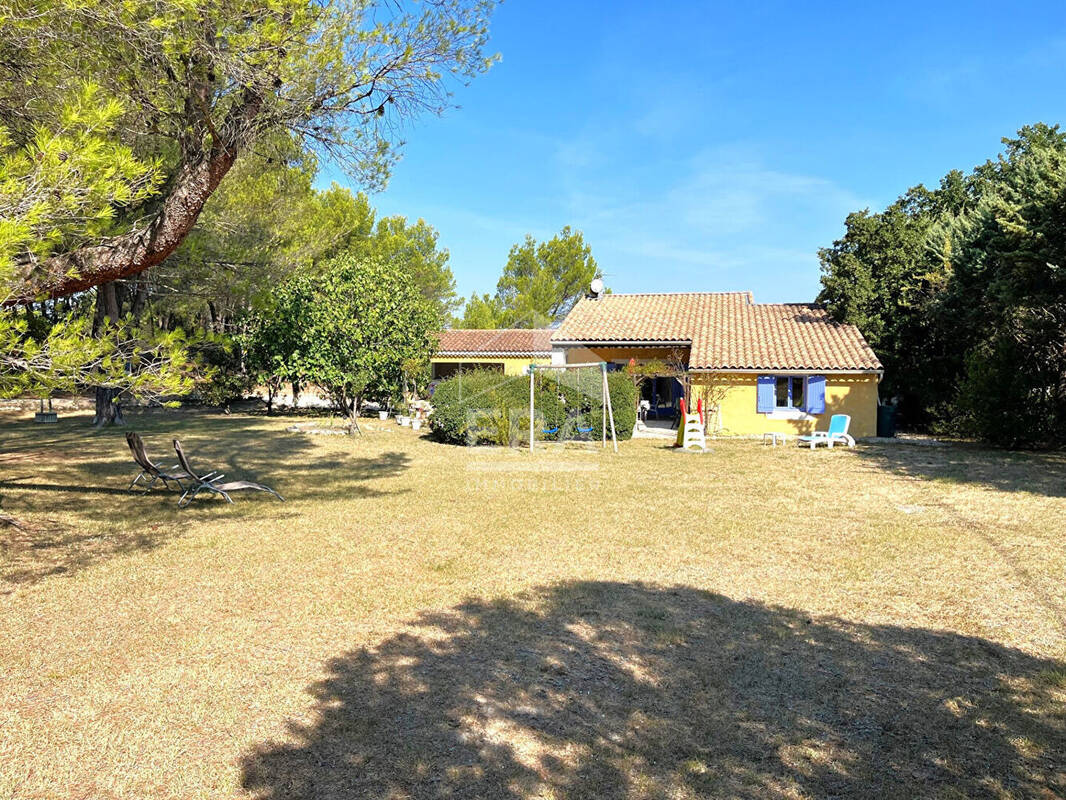 Maison à L'ISLE-SUR-LA-SORGUE