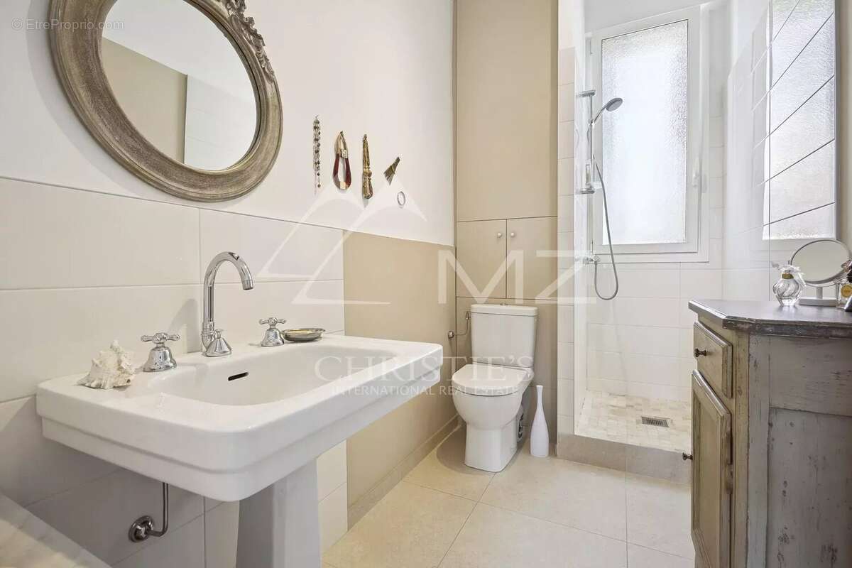 Appartement à LE CANNET