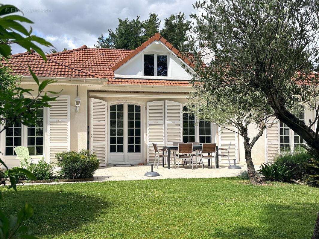 Maison à BIZANOS