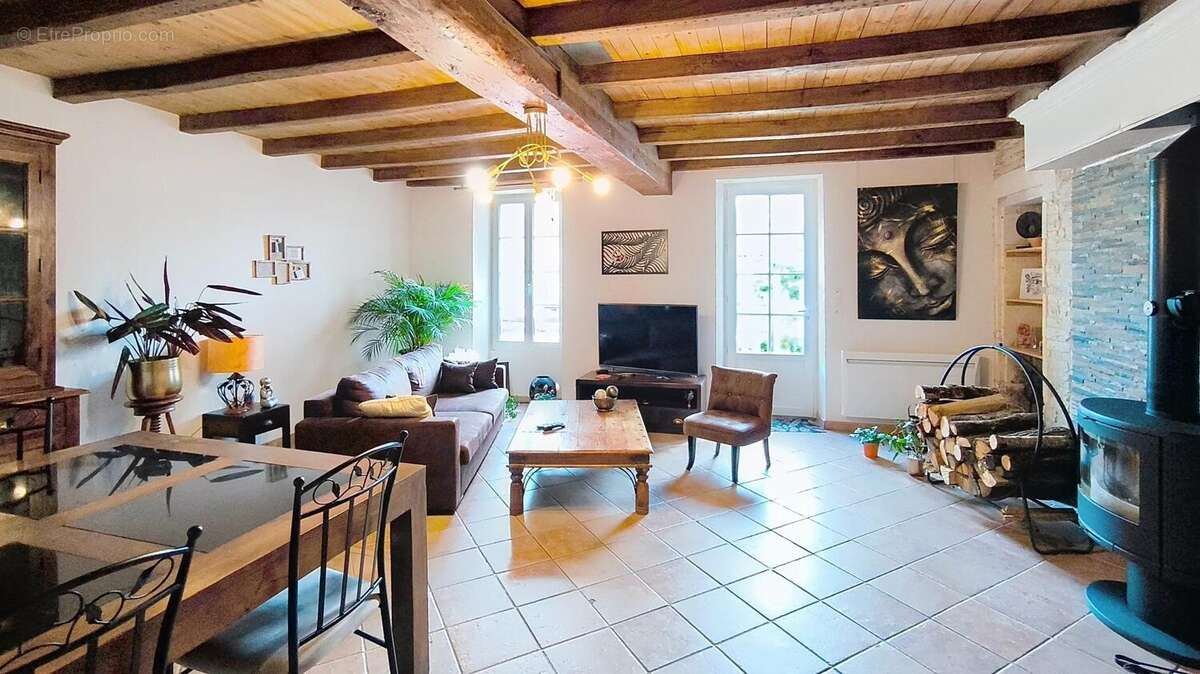 Photo 5 - Maison à ASNIERES-LA-GIRAUD