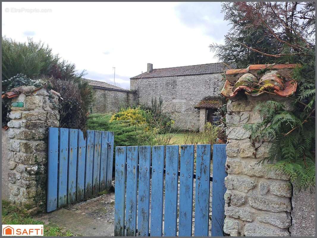 Photo 2 - Maison à GENOUILLE