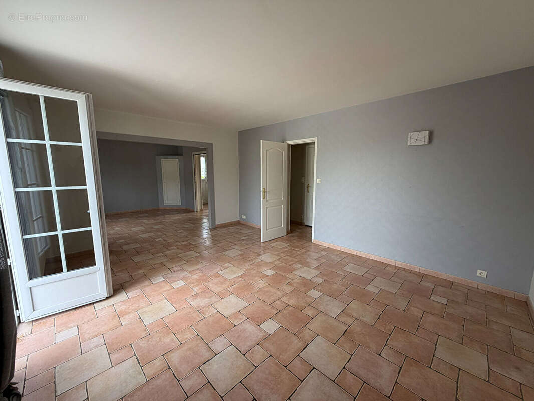 Maison à TROUY