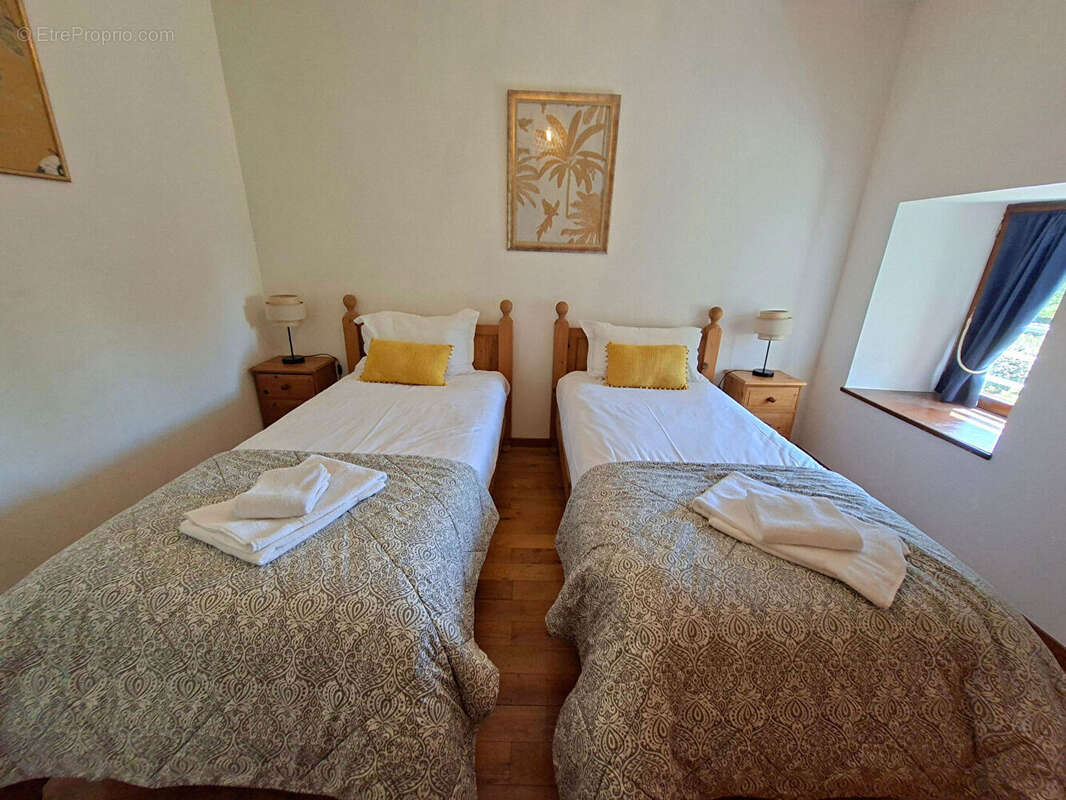 Domaine d'Exception en Quercy : Un Hameau de Pierre au Coeur du Causse de Gramat750 m2 - photo 9