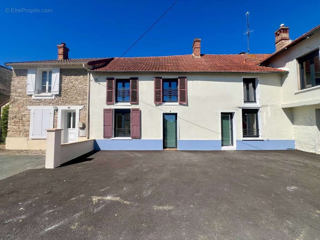 Maison à BREUX-JOUY